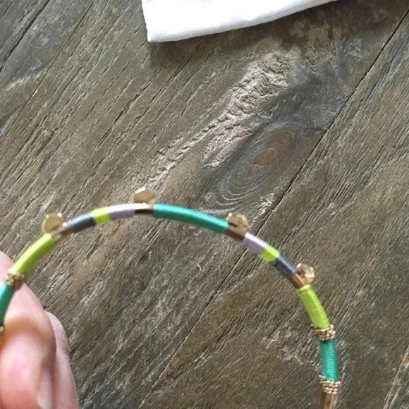 Stella & Dot yarn stud gold bangle - Picture 4 of 4